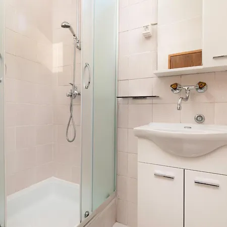 Διαμέρισμα Mira *